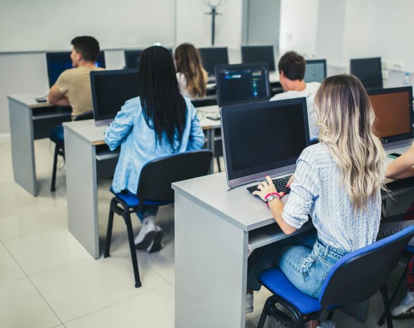 Esame della patente per dislessici: cosa cambia | Quiz Patente-immagine